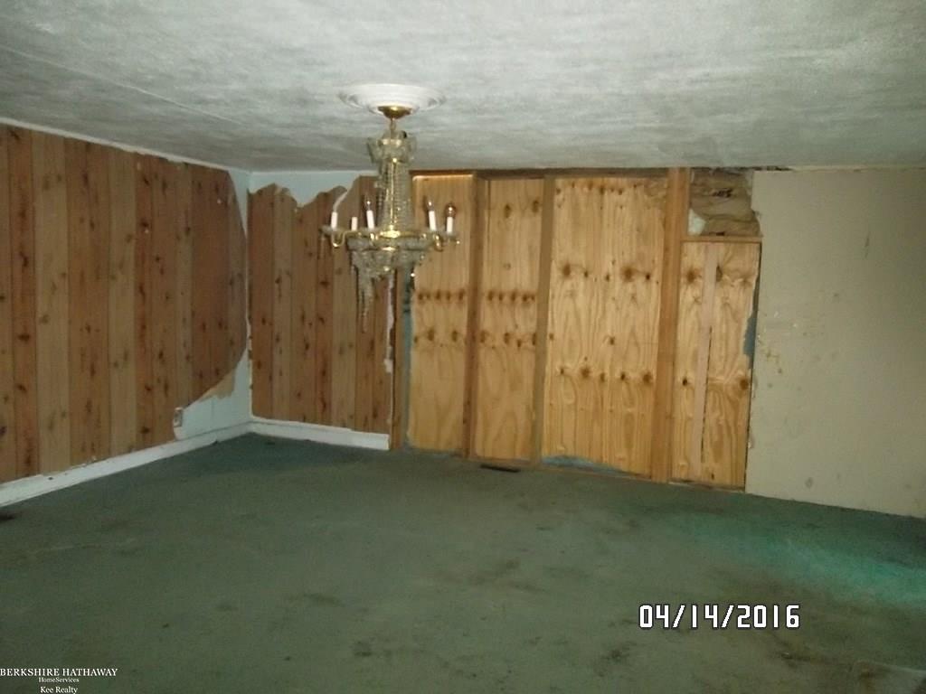 15575 Almont Road Allenton, MI 48002 - Photo 7 of 19