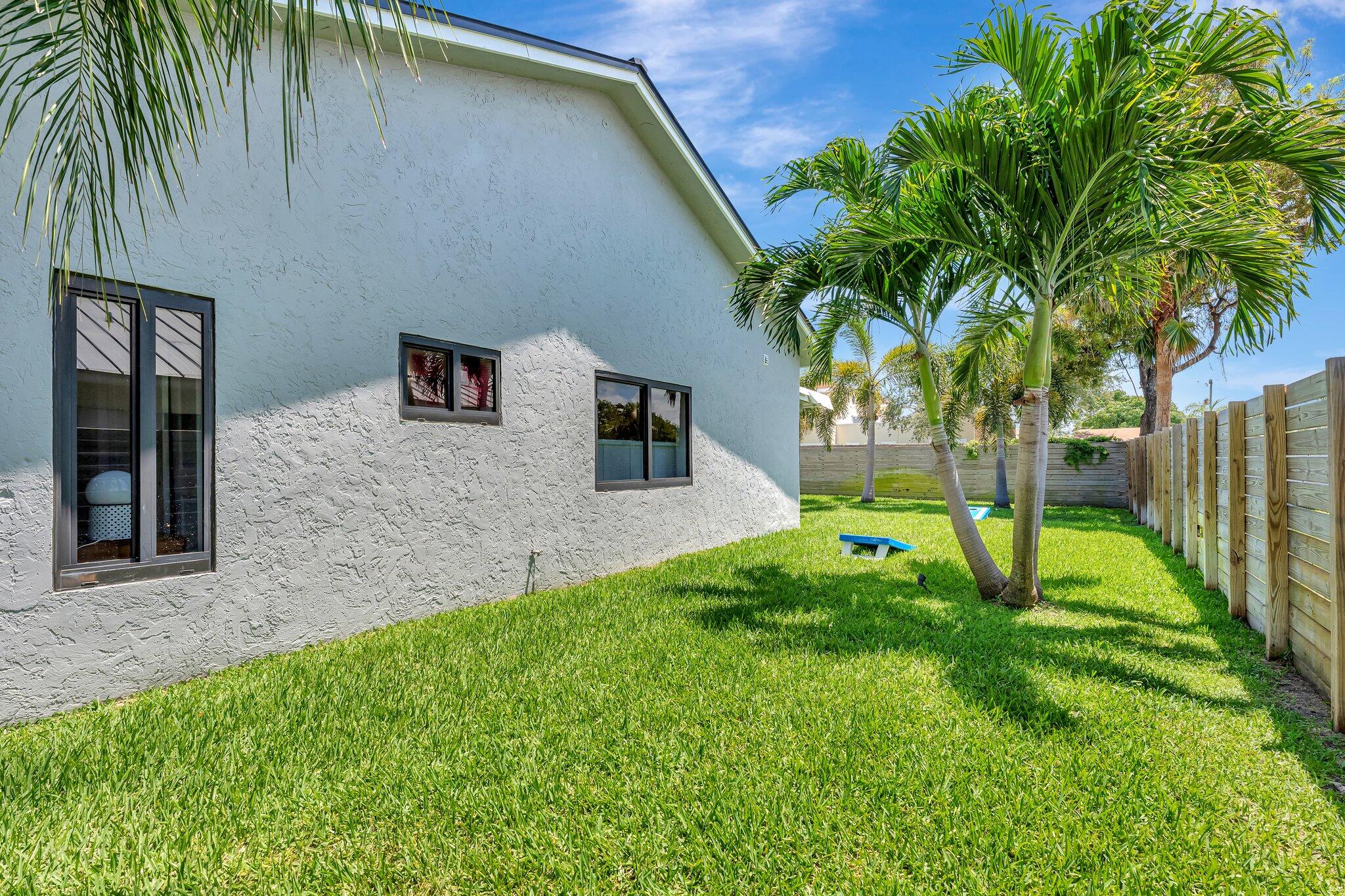 620 Enfield Road Delray Beach, FL 33444 - Photo 21 of 66 48-web-or-mls-DSC01177
