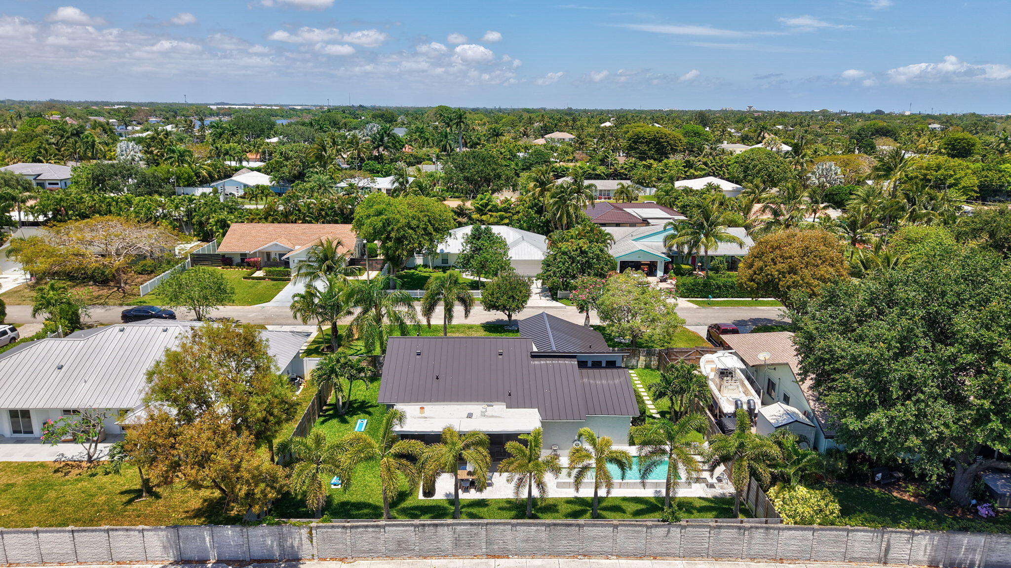 620 Enfield Road Delray Beach, FL 33444 - Photo 4 of 66 74-web-or-mls-DJI_20250426131904_0393_D_