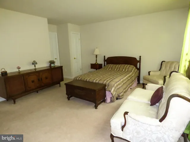 $913,000 | 44529 Blueridge Meadows Drive, Ashburn, VA 20147