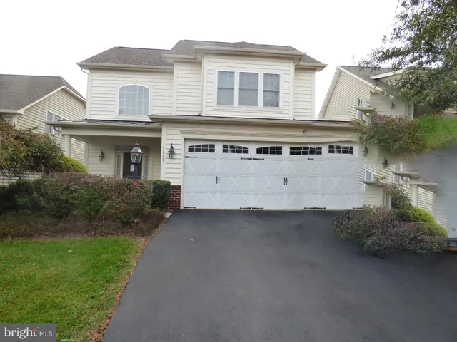 $913,000 | 44529 Blueridge Meadows Drive, Ashburn, VA 20147