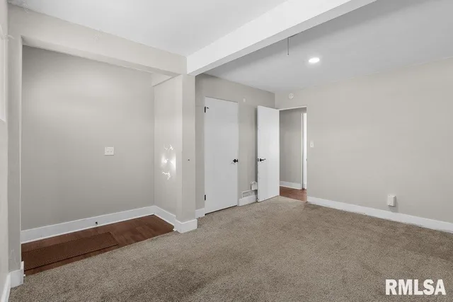 $118,500 | 3139 West 1st Street, Davenport, IA 52804