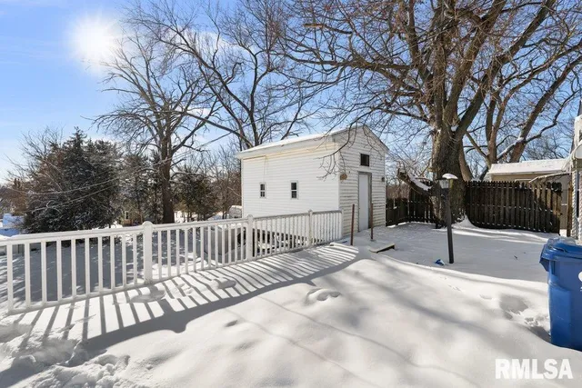 $118,500 | 3139 West 1st Street, Davenport, IA 52804