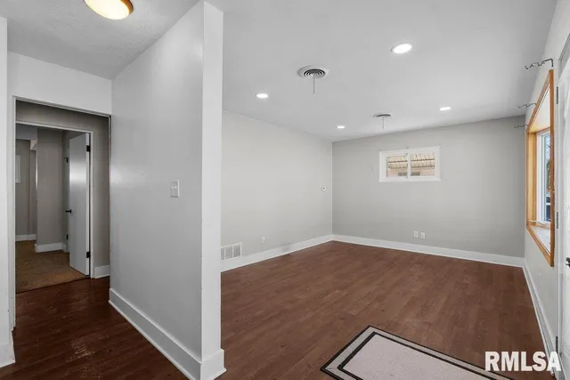 $118,500 | 3139 West 1st Street, Davenport, IA 52804