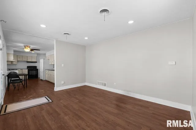 $118,500 | 3139 West 1st Street, Davenport, IA 52804