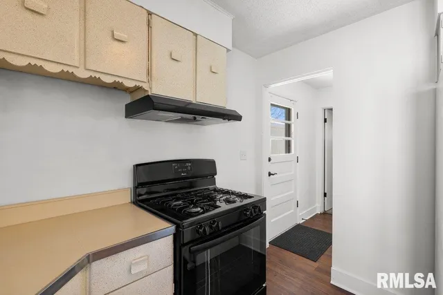 $118,500 | 3139 West 1st Street, Davenport, IA 52804