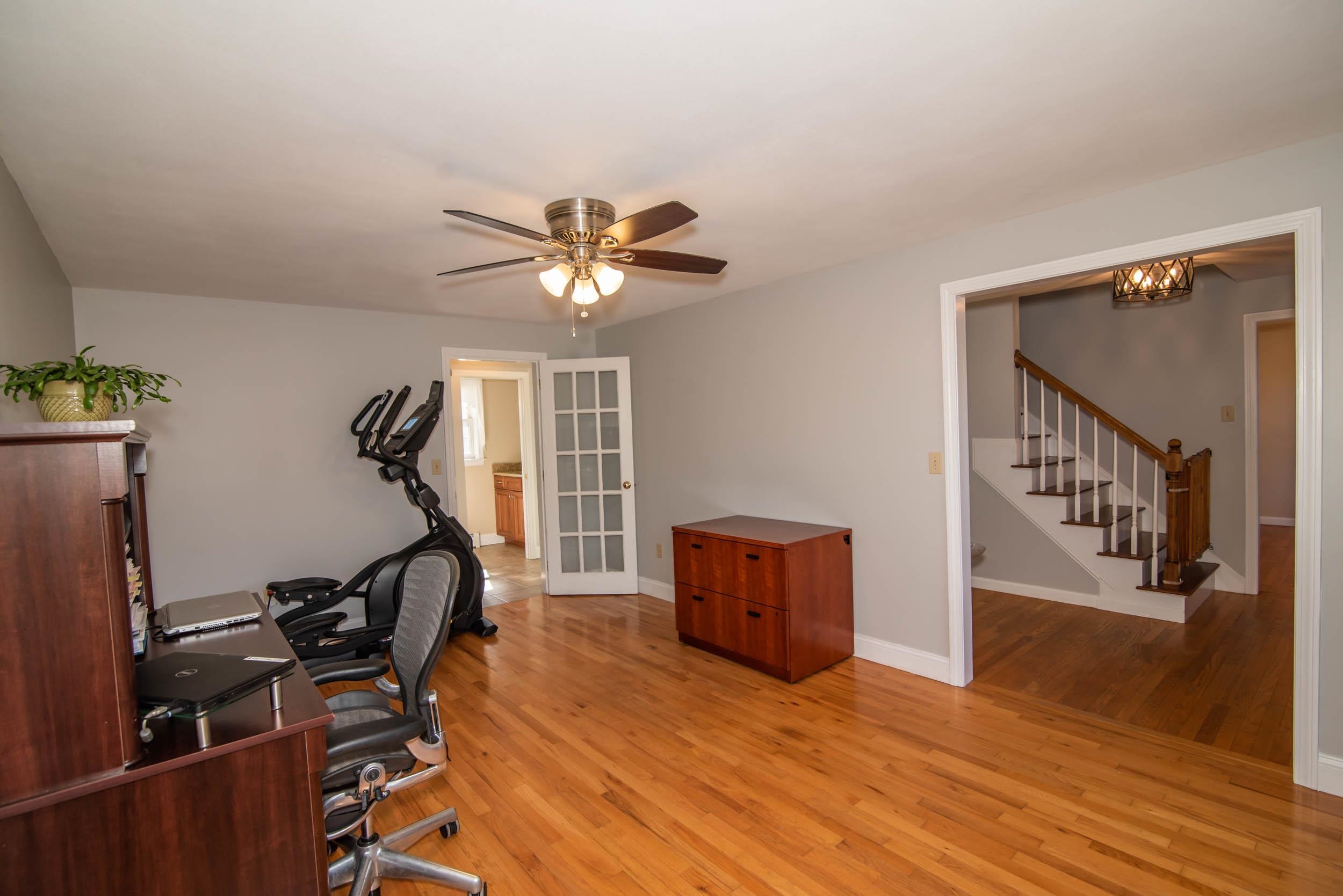7 Bayberry Road Derry, NH 03038 - Photo 19 of 35