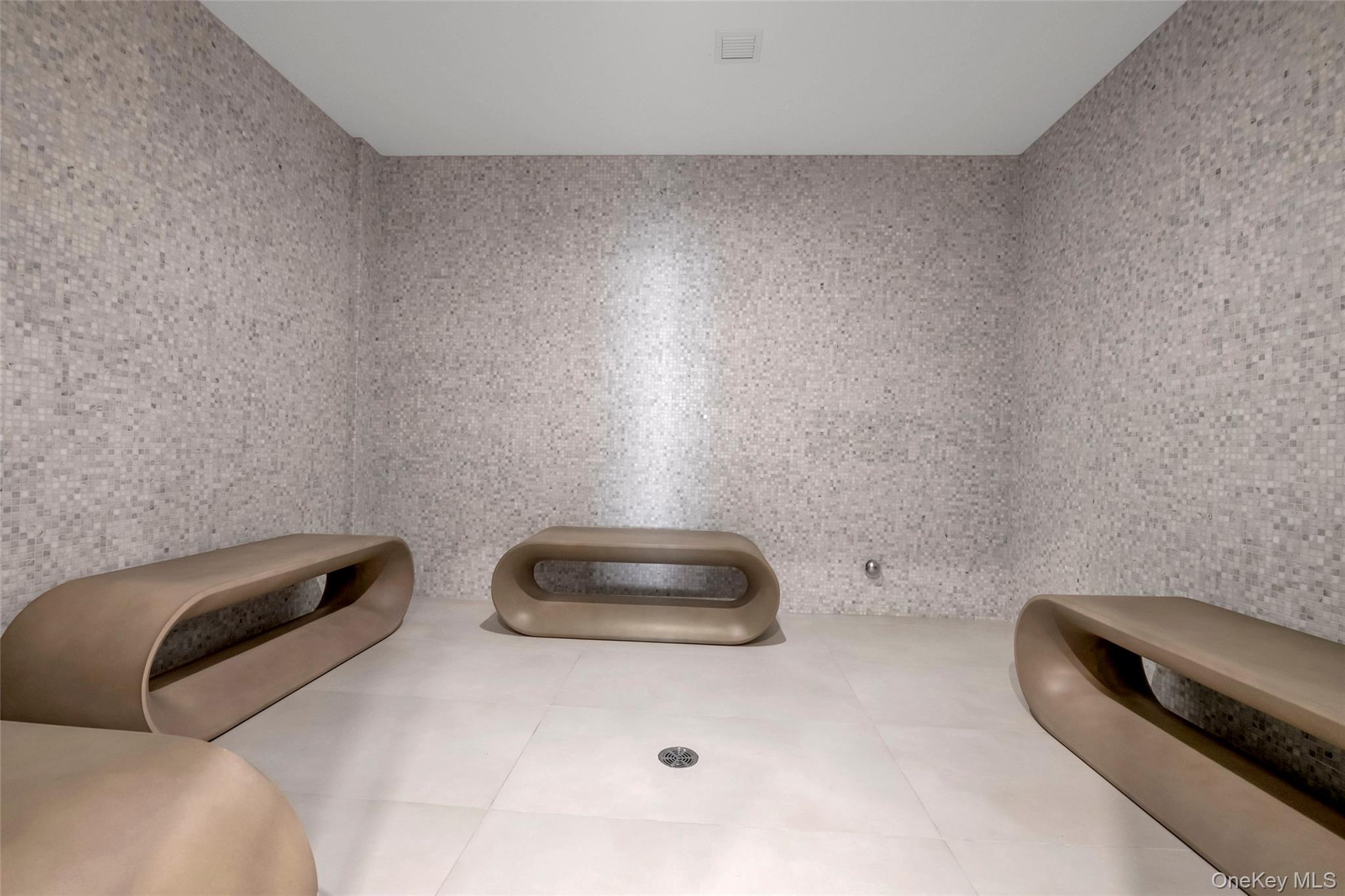 131-02 B 40th Road, Unit 16M Queens, NY 11354 - Photo 13 of 17 a bathroom with a sink