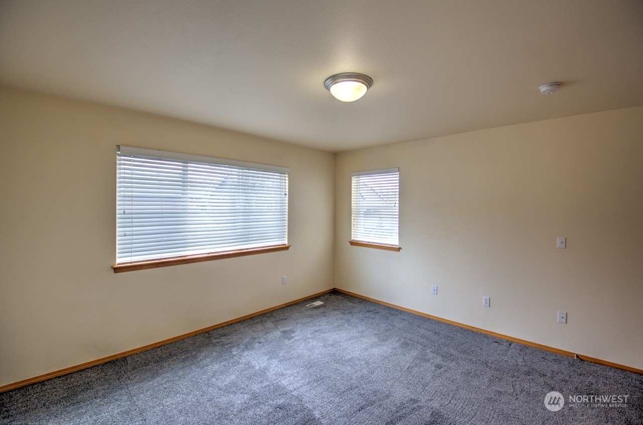 7066 Inlay Street Southeast Lacey, WA 98513 - Photo 11 of 23 Gallery Image 11