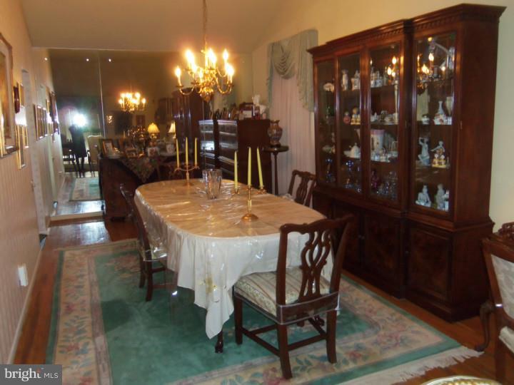 9660 Sandanne Road Philadelphia, PA 19115 - Photo 10 of 25 Dining Room