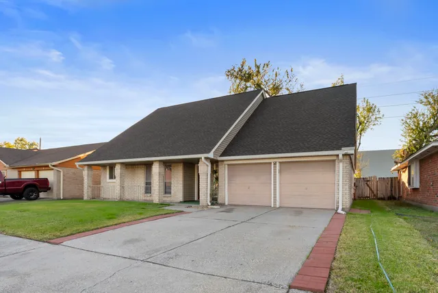 $282,000 | 11431 Bethnal Green Drive, Houston, TX 77066
