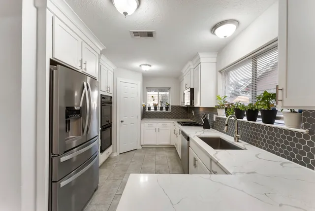 $282,000 | 11431 Bethnal Green Drive, Houston, TX 77066