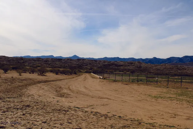 $39,900 | Tbd West Warbonnet Crossing, Unit 24, Willcox, AZ 85643