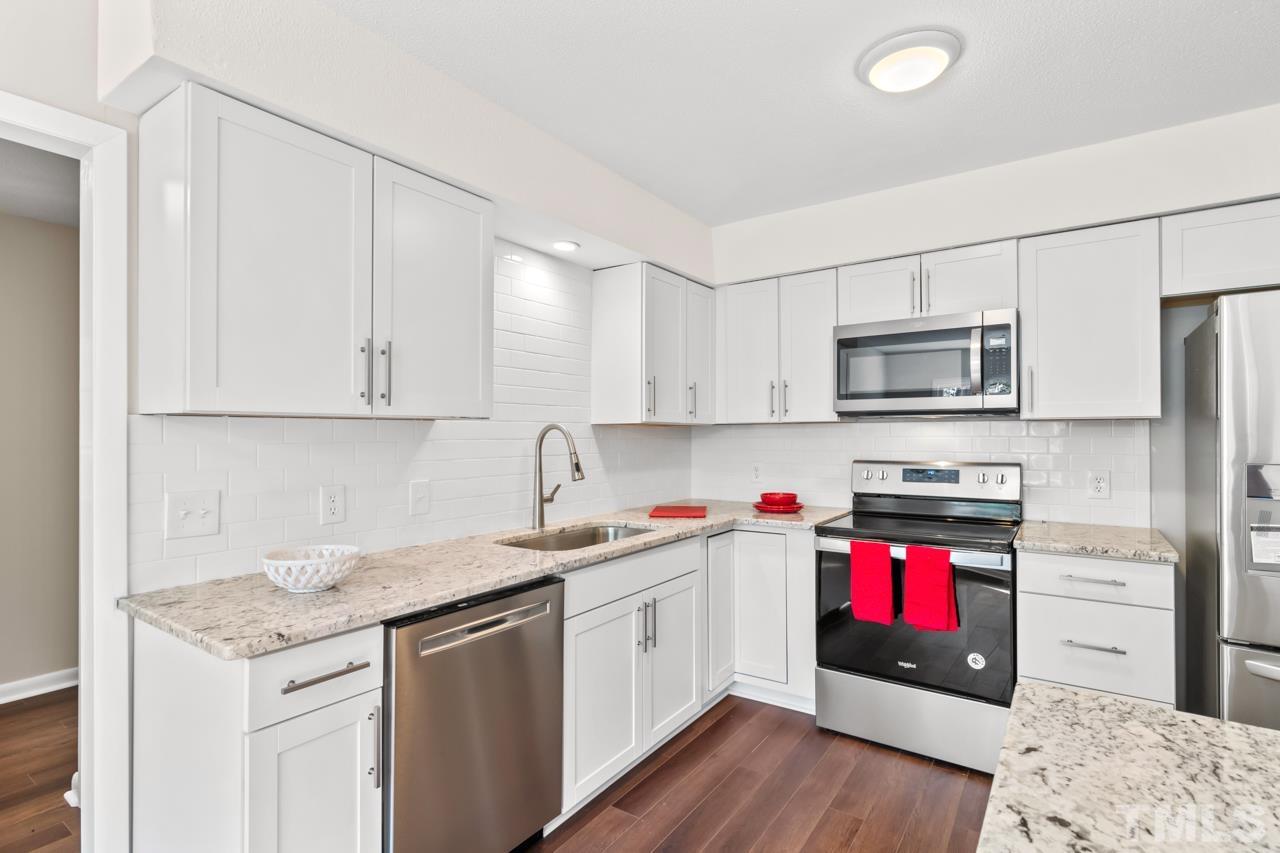 4917 High Meadow Road Durham, NC 27712 - Photo 5 of 29 Gallery Image 5