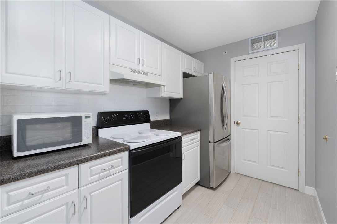 88 Mill Street, Unit 304 Woonsocket, RI 02895 - Photo 11 of 44