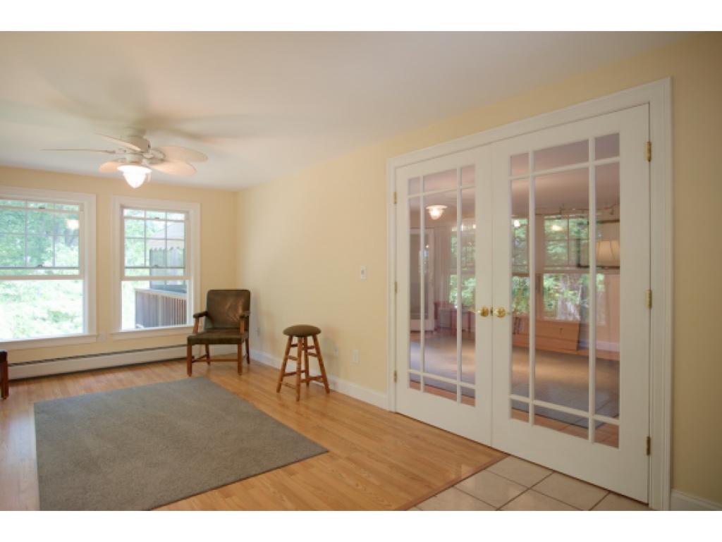 75 Newfields Road Exeter, NH 03833 - Photo 5 of 31