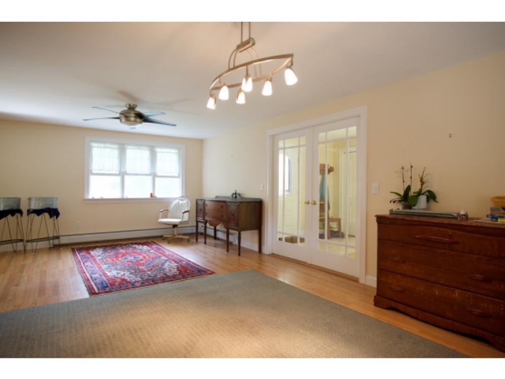 75 Newfields Road Exeter, NH 03833 - Photo 10 of 31