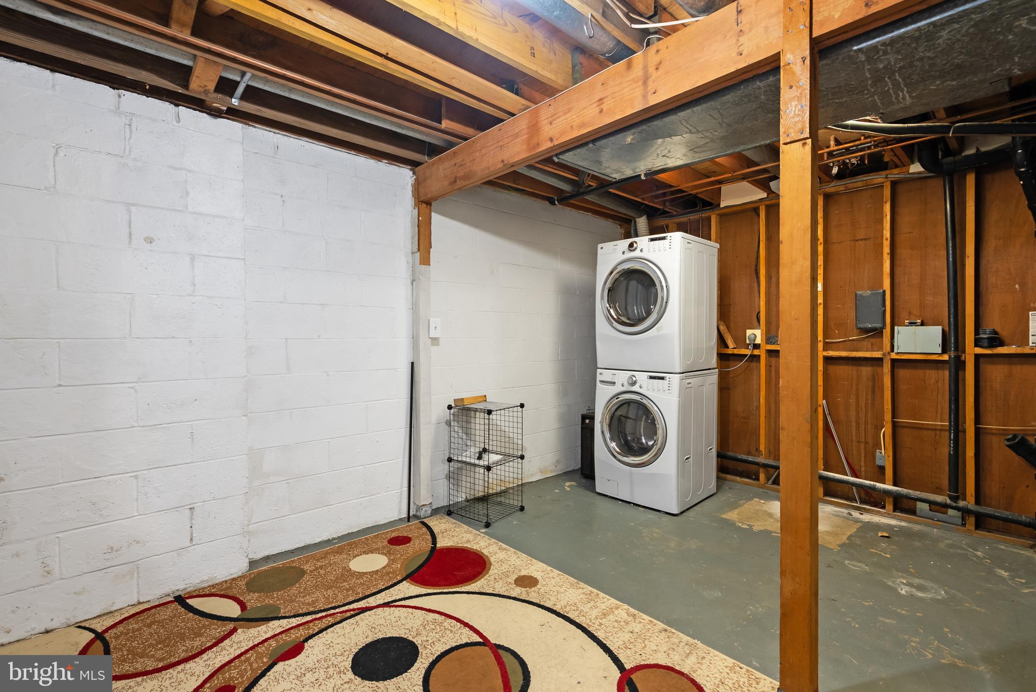 1851 Sharwood Place Crofton, MD 21114 - Photo 20 of 27 a utility room with dryer and washer