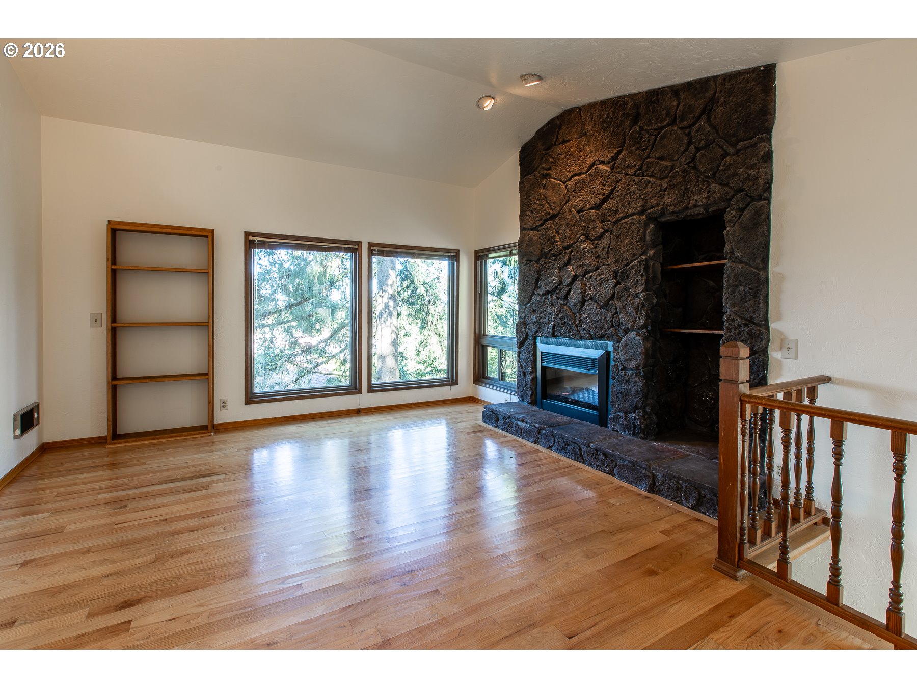 992 Sunset Drive Springfield, OR 97477 - Photo 8 of 35
