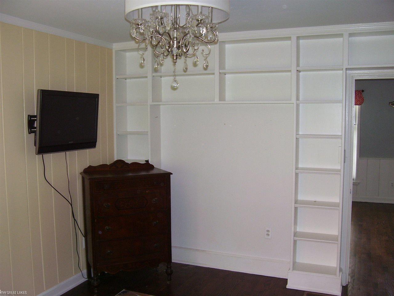 680 Hampton Road Grosse Pointe Woods, MI 48236 - Photo 22 of 44