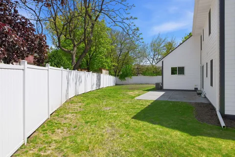 $750,000 | 4850 West 64th Street, Edina, MN 55435