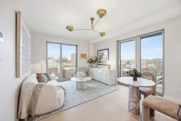 $999,000 | 58-01 Queens Boulevard, Unit 4B | Woodside