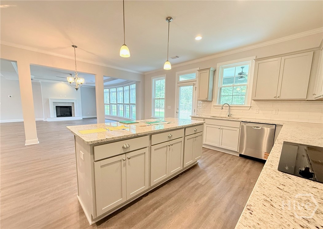 117 Concord Drive Guyton, GA 31312 - Photo 14 of 28 Kitchen/Breakfast Area/Great Room