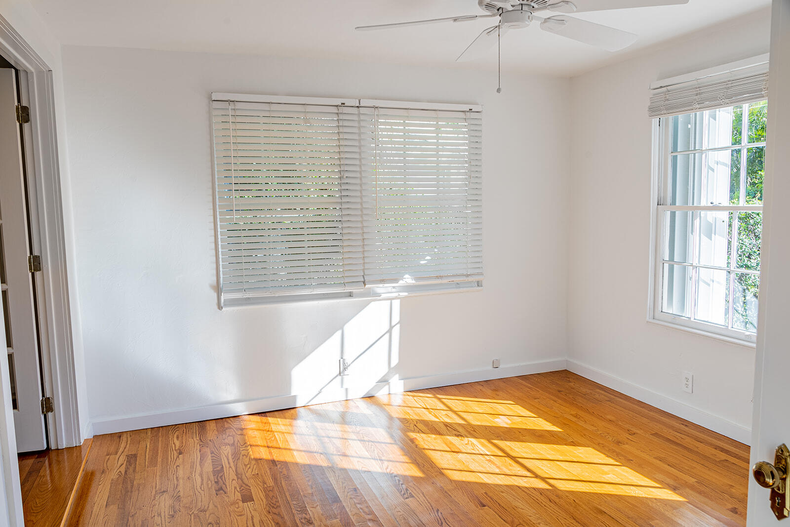 232 Marlborough Road West Palm Beach, FL 33405 - Photo 18 of 37 Master/main bedroom