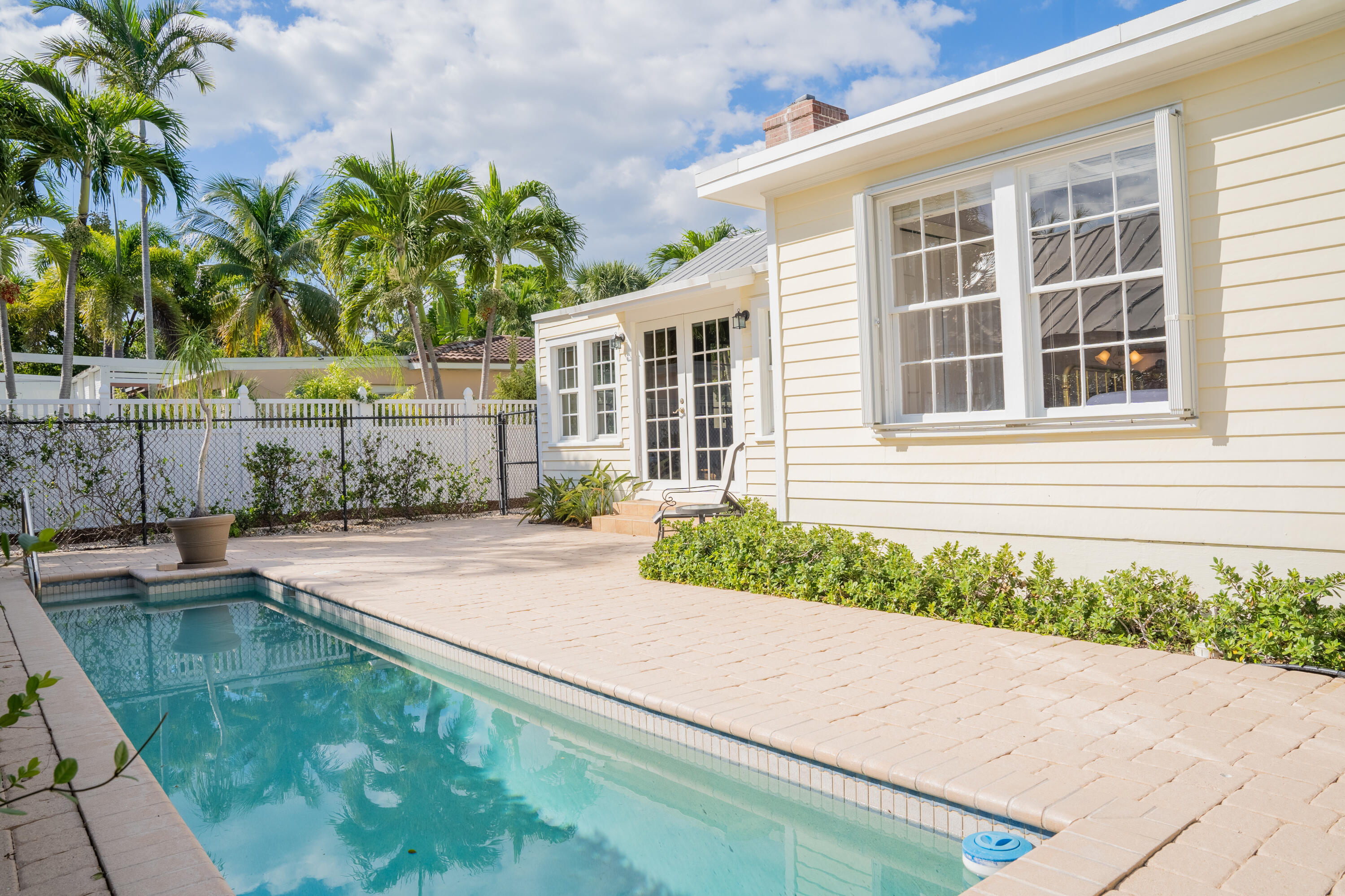 232 Marlborough Road West Palm Beach, FL 33405 - Photo 23 of 37 house from Pool Area