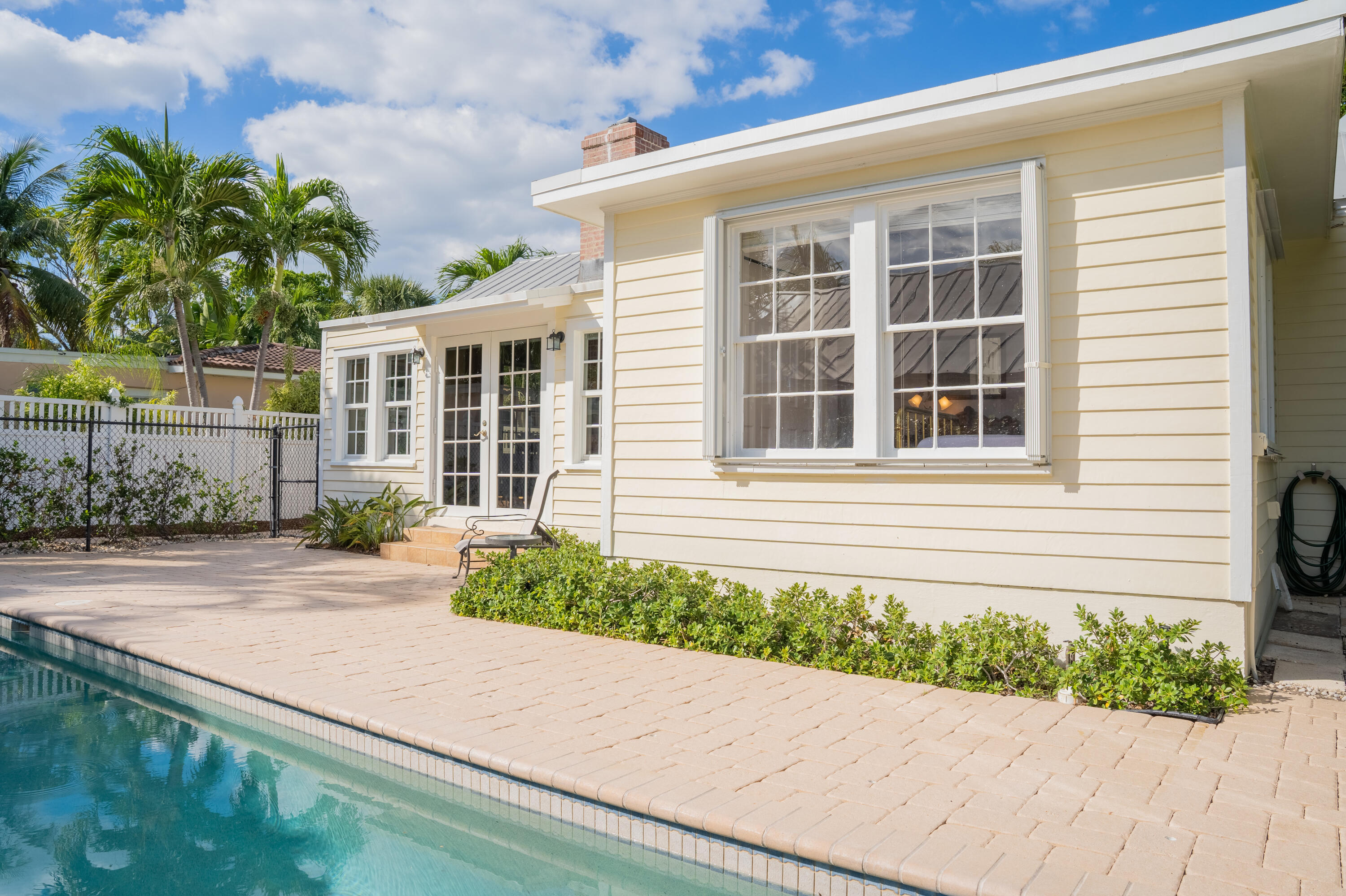 232 Marlborough Road West Palm Beach, FL 33405 - Photo 26 of 37 House Back