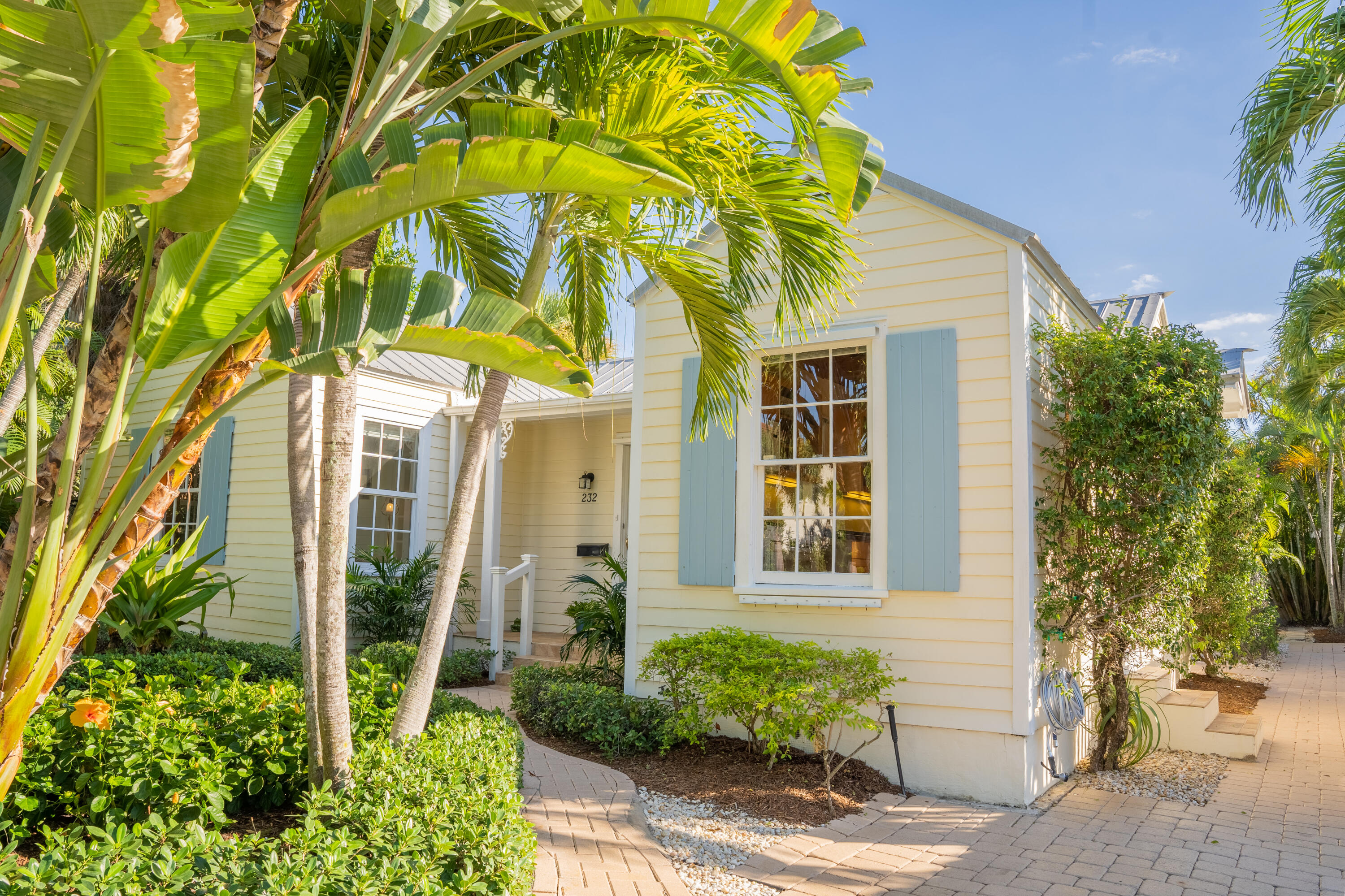 232 Marlborough Road West Palm Beach, FL 33405 - Photo 35 of 37 House front w: west side