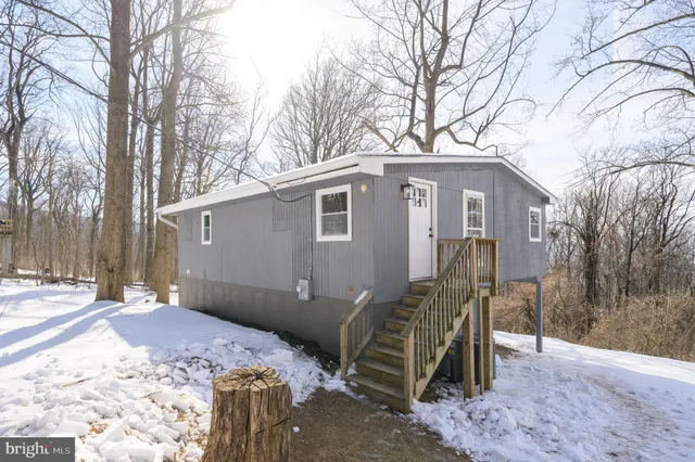 $230,000 | 136 Gayles Lane, Front Royal, VA 22630