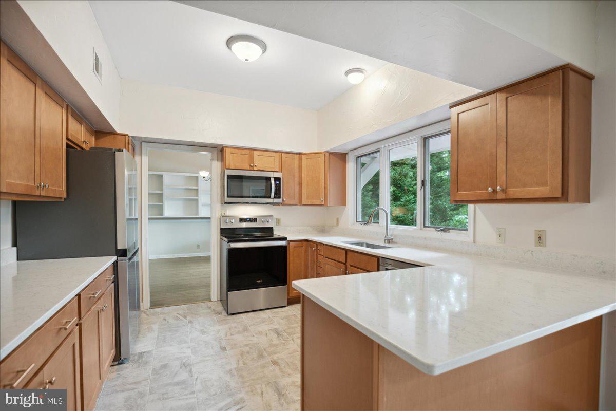 640 Willow Road Lusby, MD 20657 - Photo 11 of 67 Newly updated kitchen