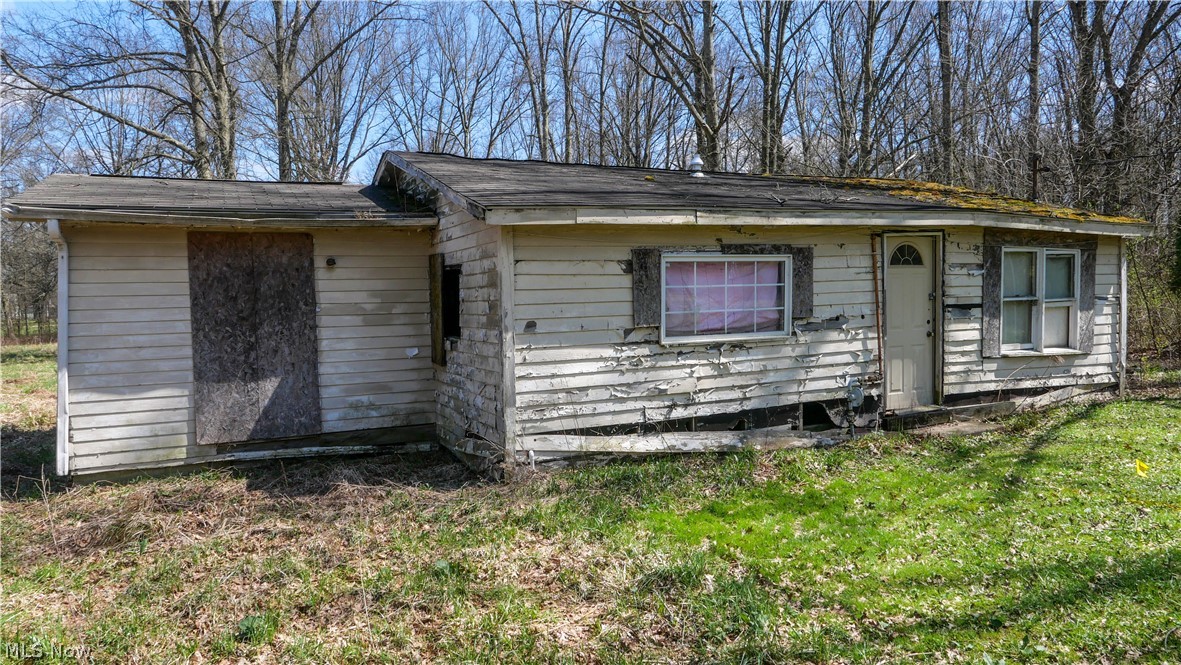 5556 Shaffer Road Northwest Warren, OH 44481 - Photo 5 of 20