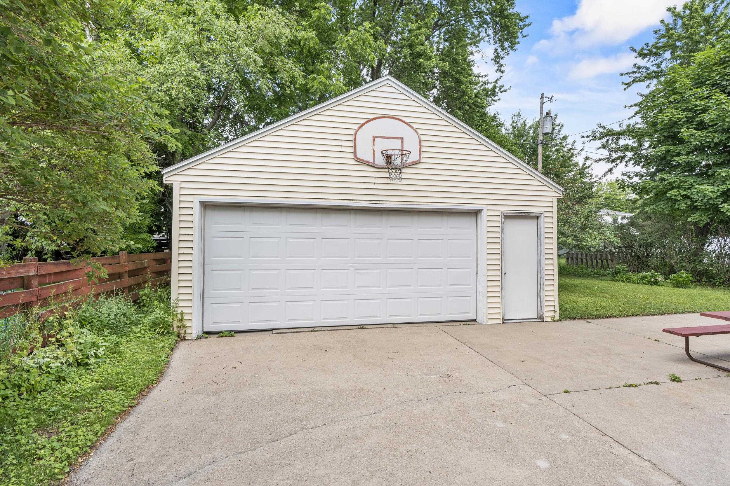 1136 West Roberts Avenue Appleton, WI 54914 - Photo 39 of 58