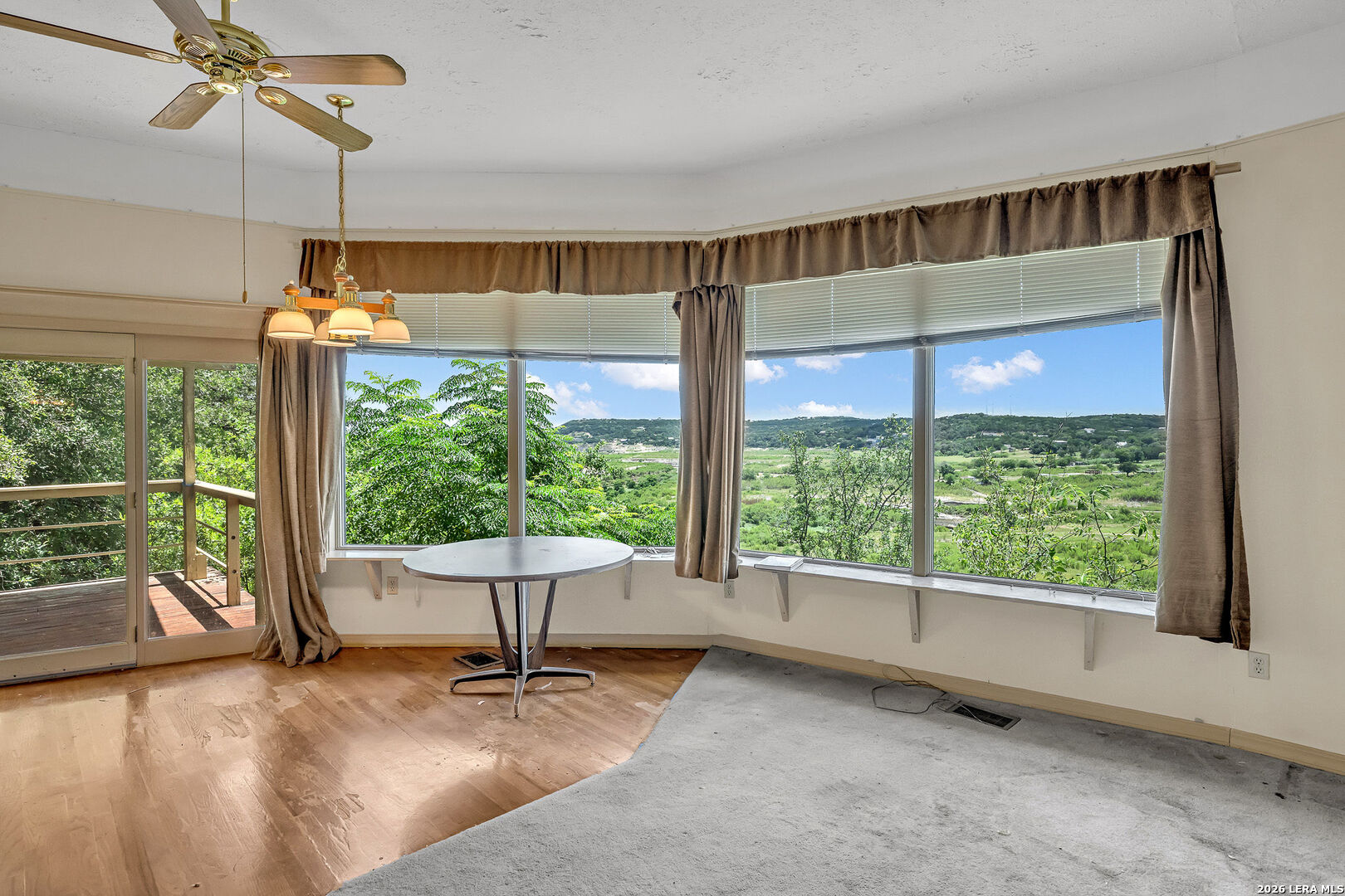 252 Pebble Beach Road Lakehills, TX 78063 - Photo 14 of 31