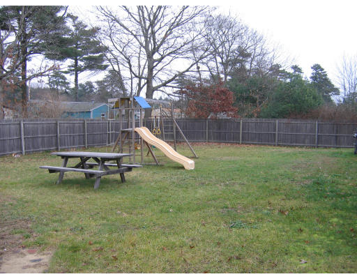 8 Daniel Wareham, MA 02571 - Photo 3 of 10 Gallery Image 3