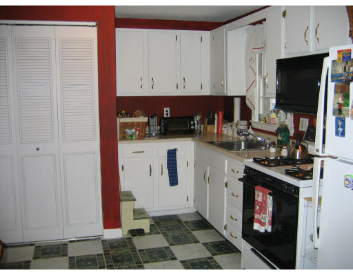 8 Daniel Wareham, MA 02571 - Photo 5 of 10 Gallery Image 5