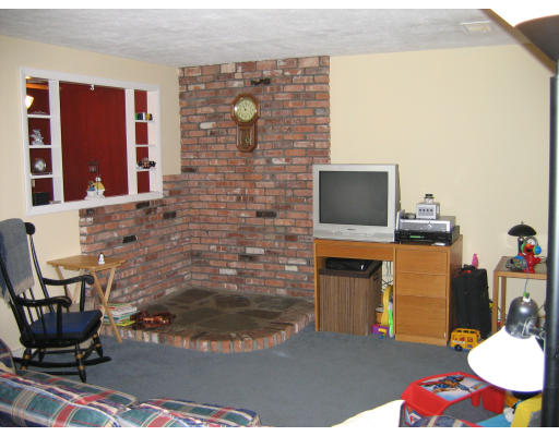 8 Daniel Wareham, MA 02571 - Photo 7 of 10 Gallery Image 7