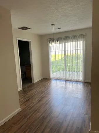 $250,000 | 3920 South Cramer Circle, Bloomington, IN 47403