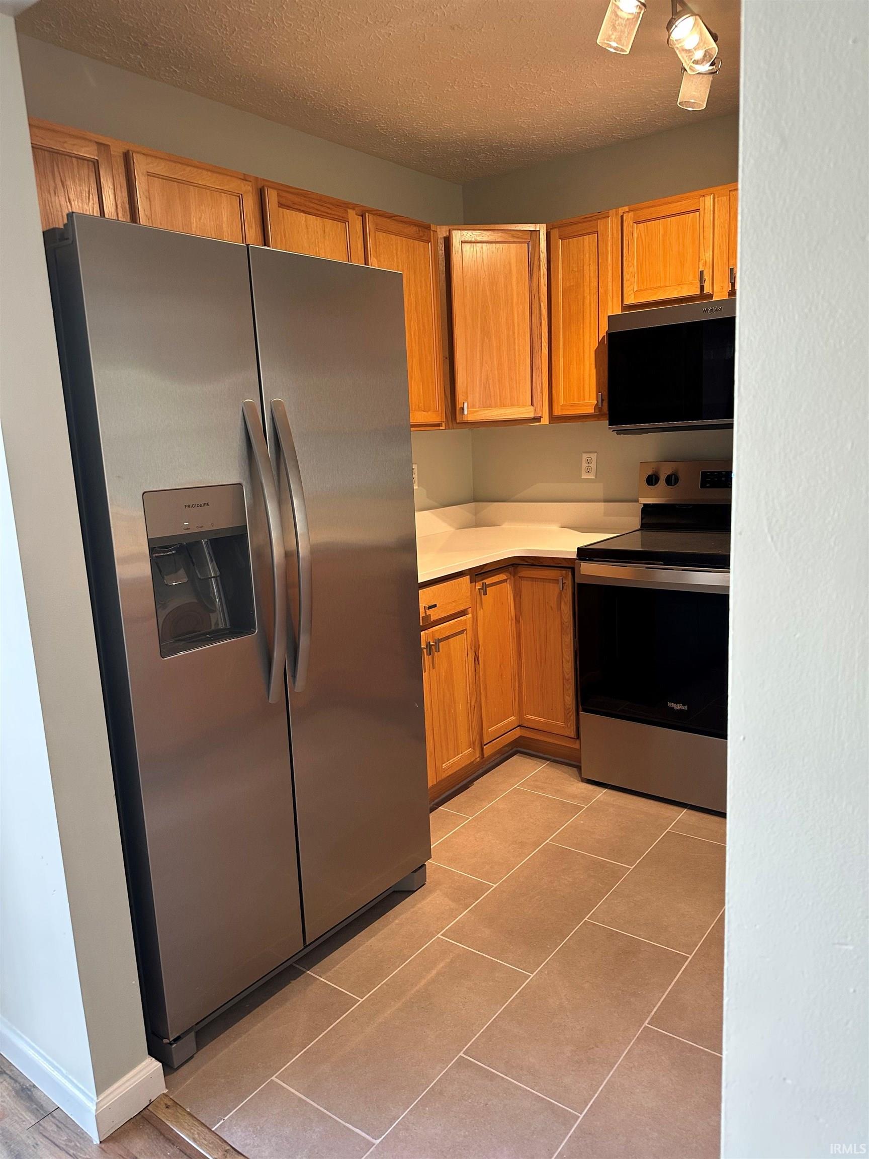 3920 South Cramer Circle Bloomington, IN 47403 - Photo 6 of 25