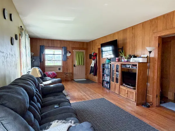 $180,000 | 1238 Dodgeville Street, Highland, WI 53543