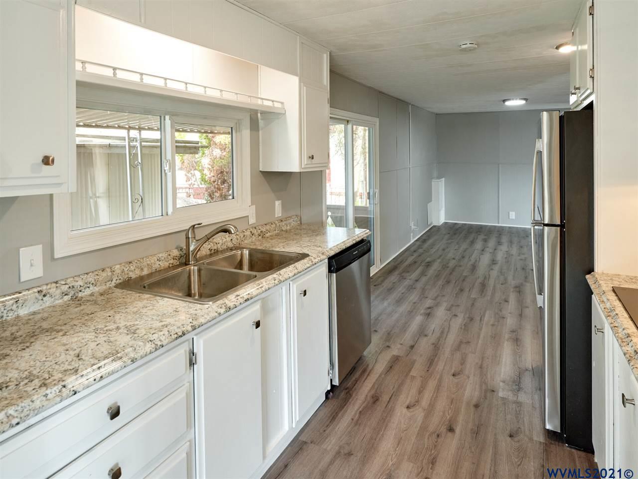 5355 River ( Road, Unit 31 Keizer, OR 97303 - Photo 7 of 26