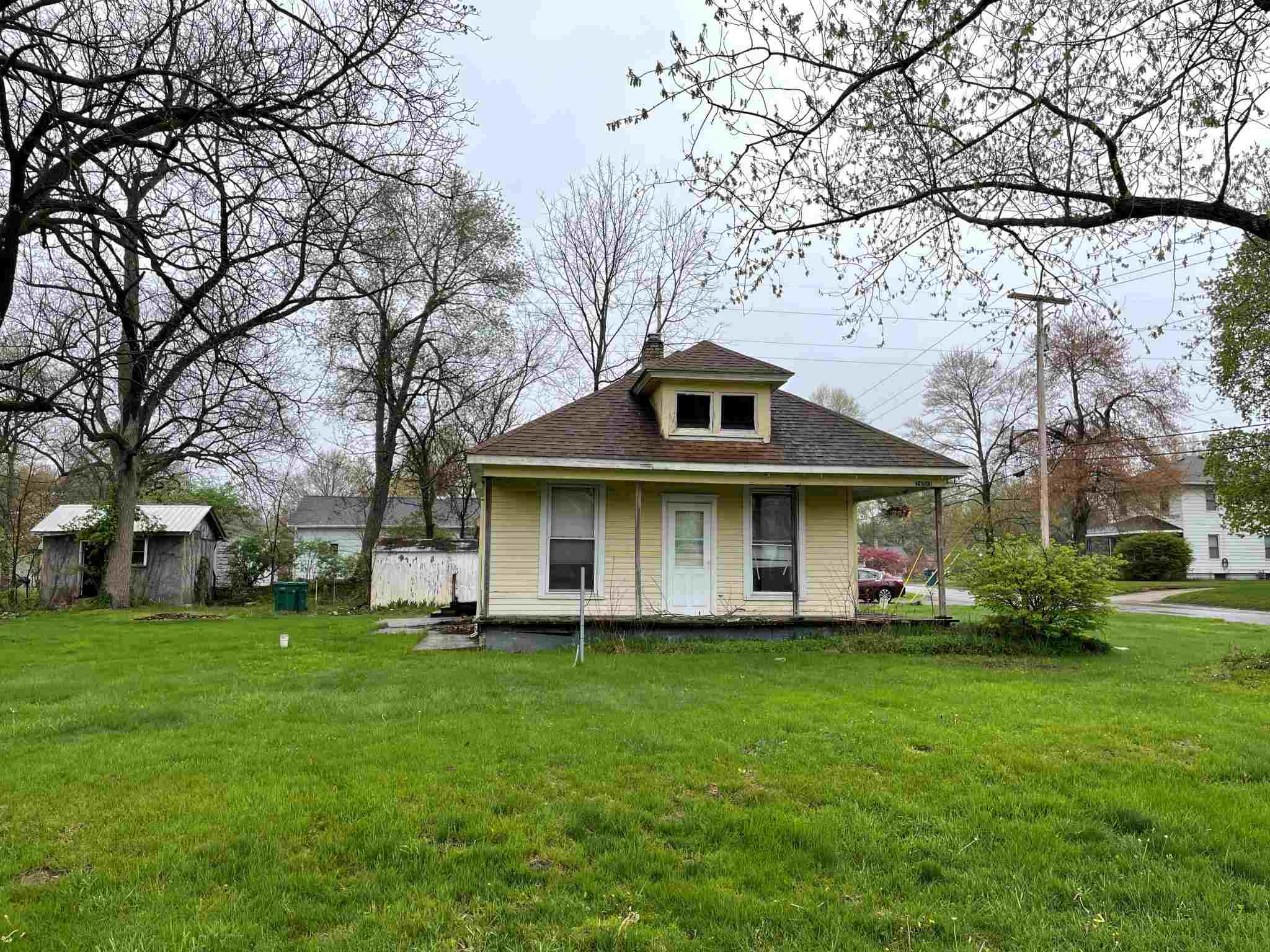 26513 Edison Road South Bend, IN 46628 - Photo 1 of 17