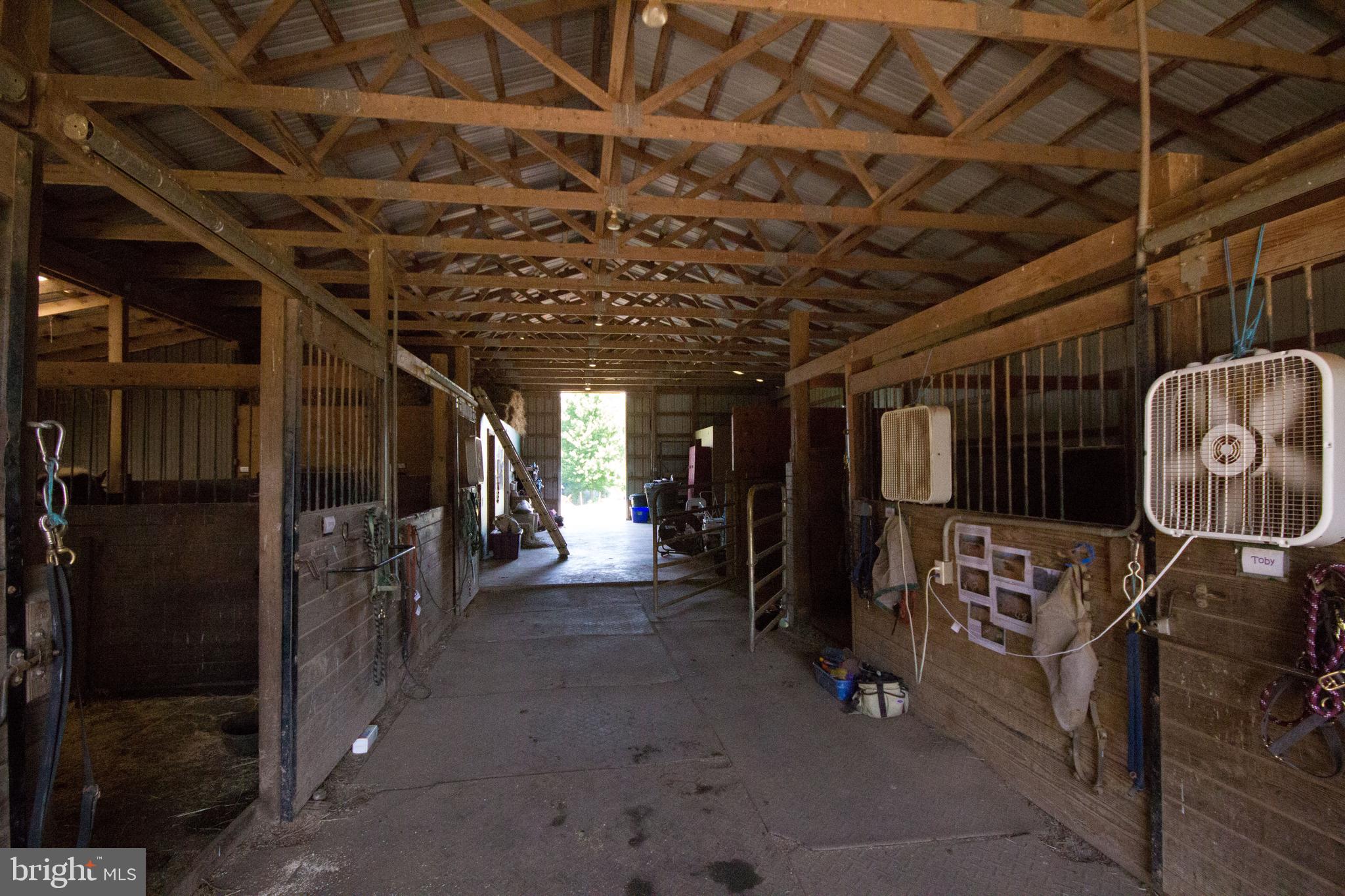 963 Bachmans Valley Road Westminster, MD 21157 - Photo 39 of 70 Barn, center