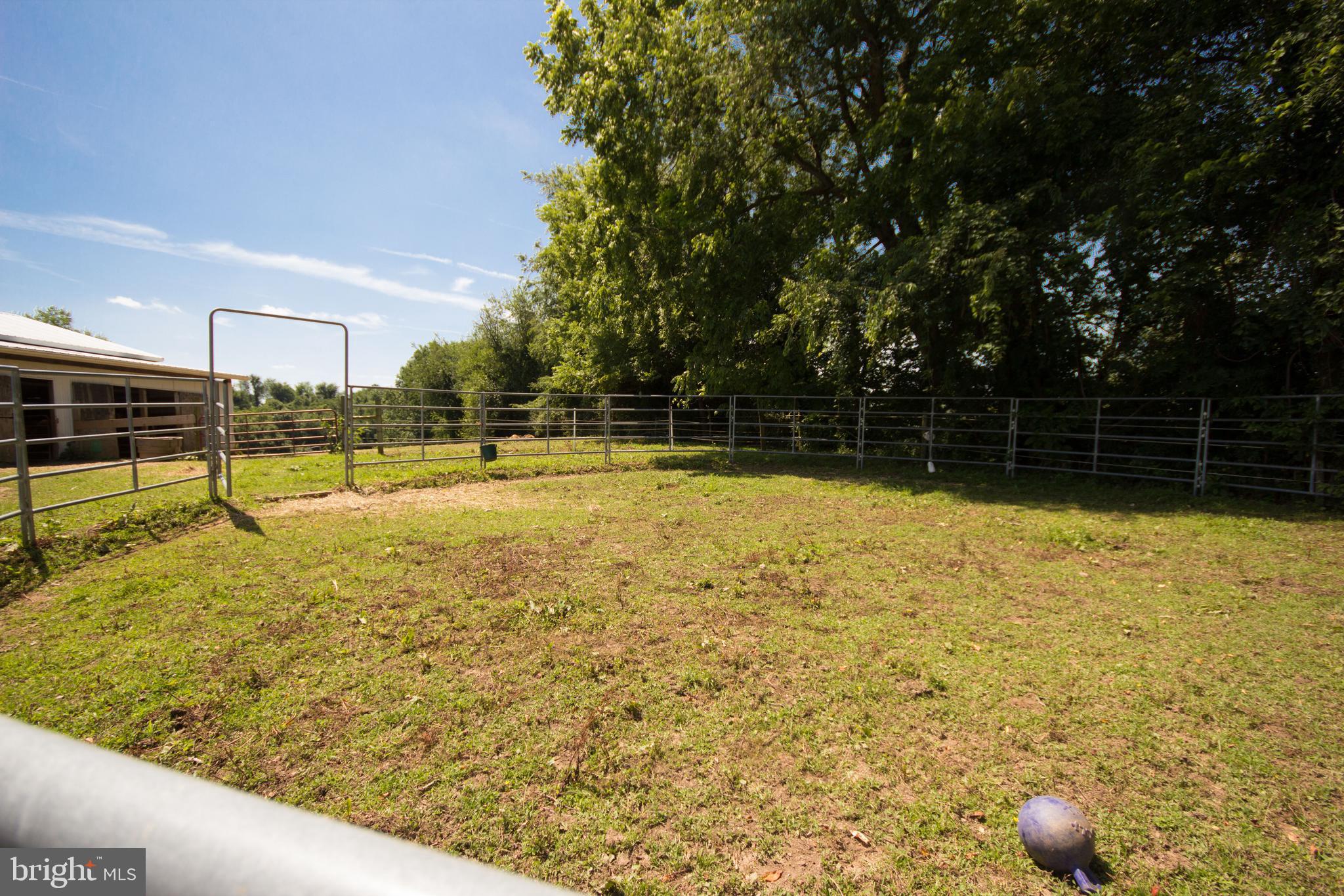 963 Bachmans Valley Road Westminster, MD 21157 - Photo 57 of 70 Round pen