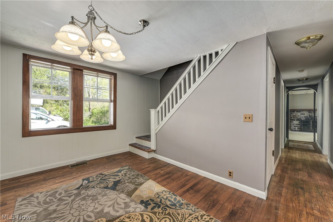 343 Bellus Road Hinckley, OH 44233 - Photo 15 of 49 Dining room with hardwood flooring