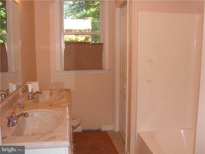 465 Rumpf Avenue Penndel, PA 19047 - Photo 15 of 25 Bathroom