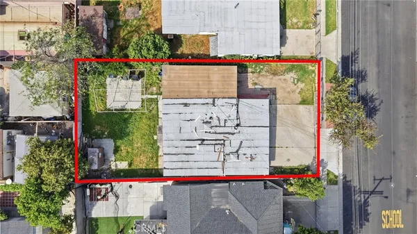 a street sign on the side of the road