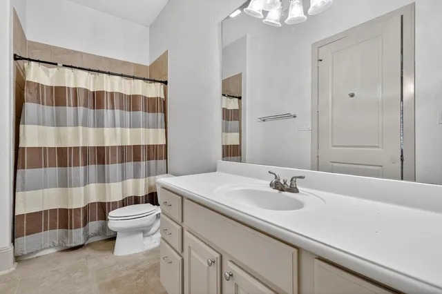 a sign that is on the side of the road